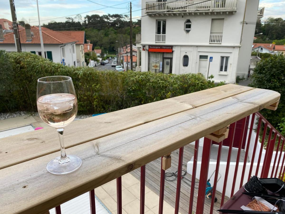 Chez Phil Et Dom Bed & Breakfast Biarritz Exterior photo
